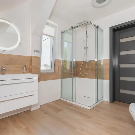 Сasa de vacaciones Family House Viking - Garden, Playground & Grill By Renters Kołczewo