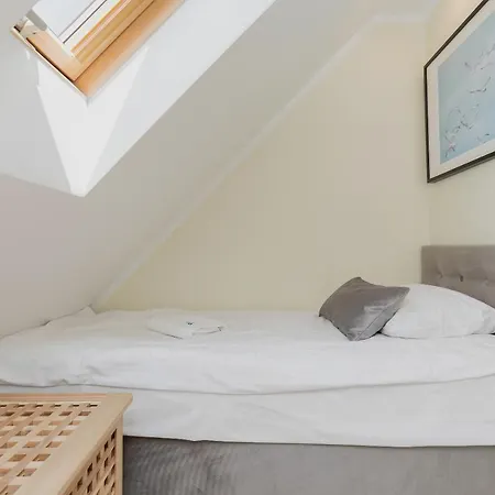 Family House Viking - Garden, Playground & Grill By Renters Kołczewo