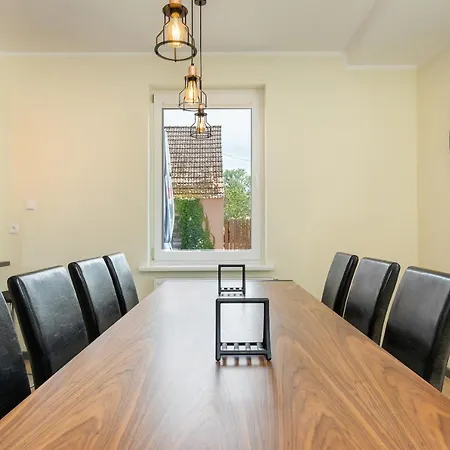 Family House Viking - Garden, Playground & Grill By Renters Kołczewo