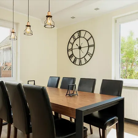 Family House Viking - Garden, Playground & Grill By Renters Kołczewo