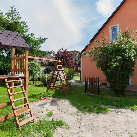Family House Viking - Garden, Playground & Grill By Renters Kołczewo